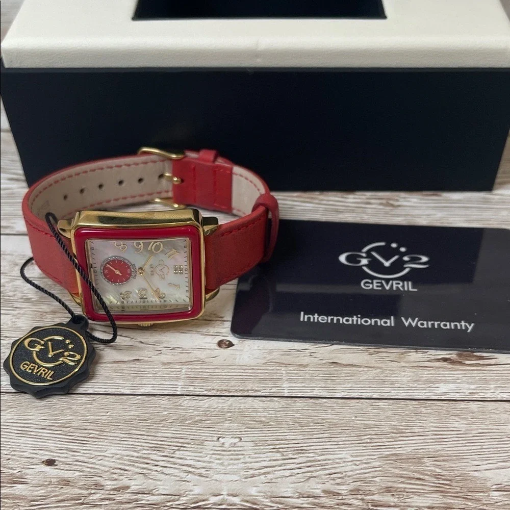 Women's Bari Enamel Swiss Quartz Italian Red‎ Leather Strap Watch 34mm